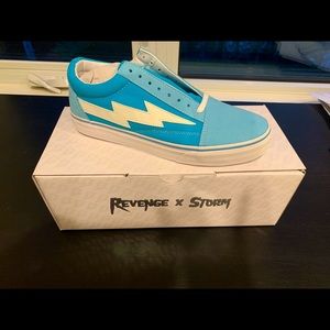 Size 9 revenge storm. “Bolt blue”